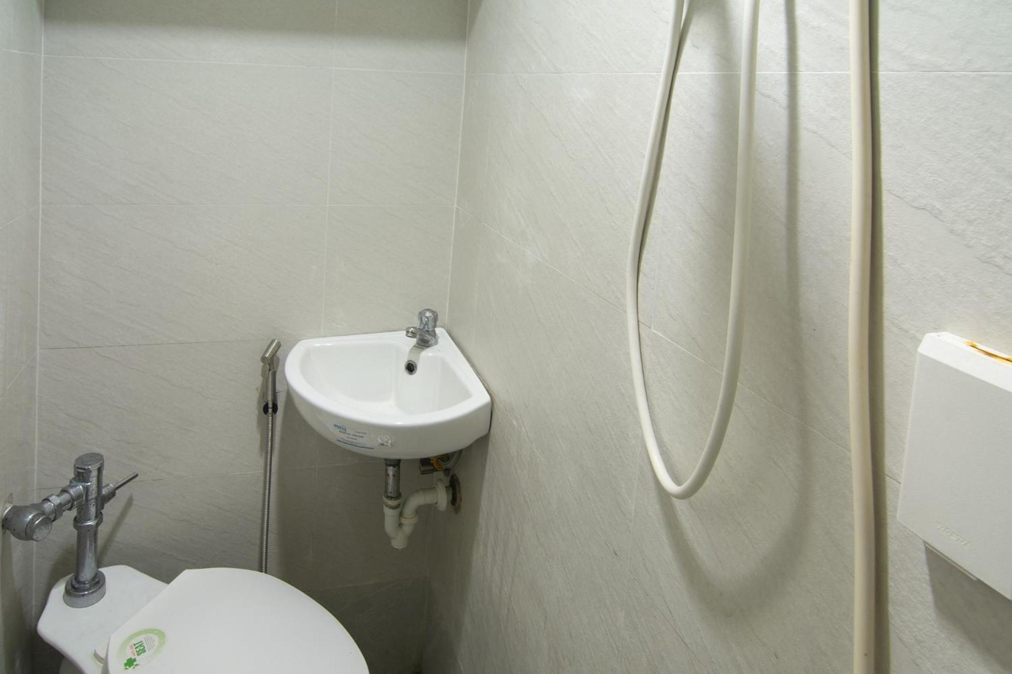 Ark Hostel City Center Manila Pasay Exterior photo